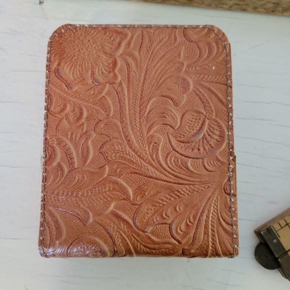 Fort Smith Vintage Salt & Pepper Cook Timer Hand Tooled Leather Travel Set - Picture 4 of 9